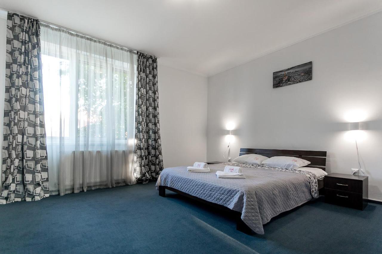 Sunlit Hotel Ivano-Frankivszk Kültér fotó