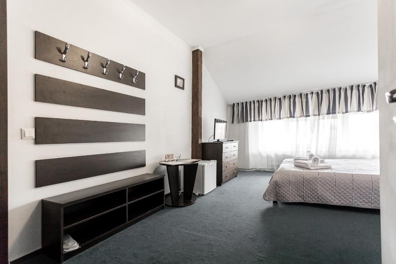 Sunlit Hotel Ivano-Frankivszk Kültér fotó
