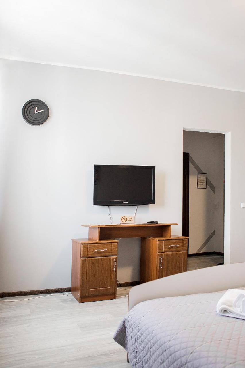 Sunlit Hotel Ivano-Frankivszk Kültér fotó